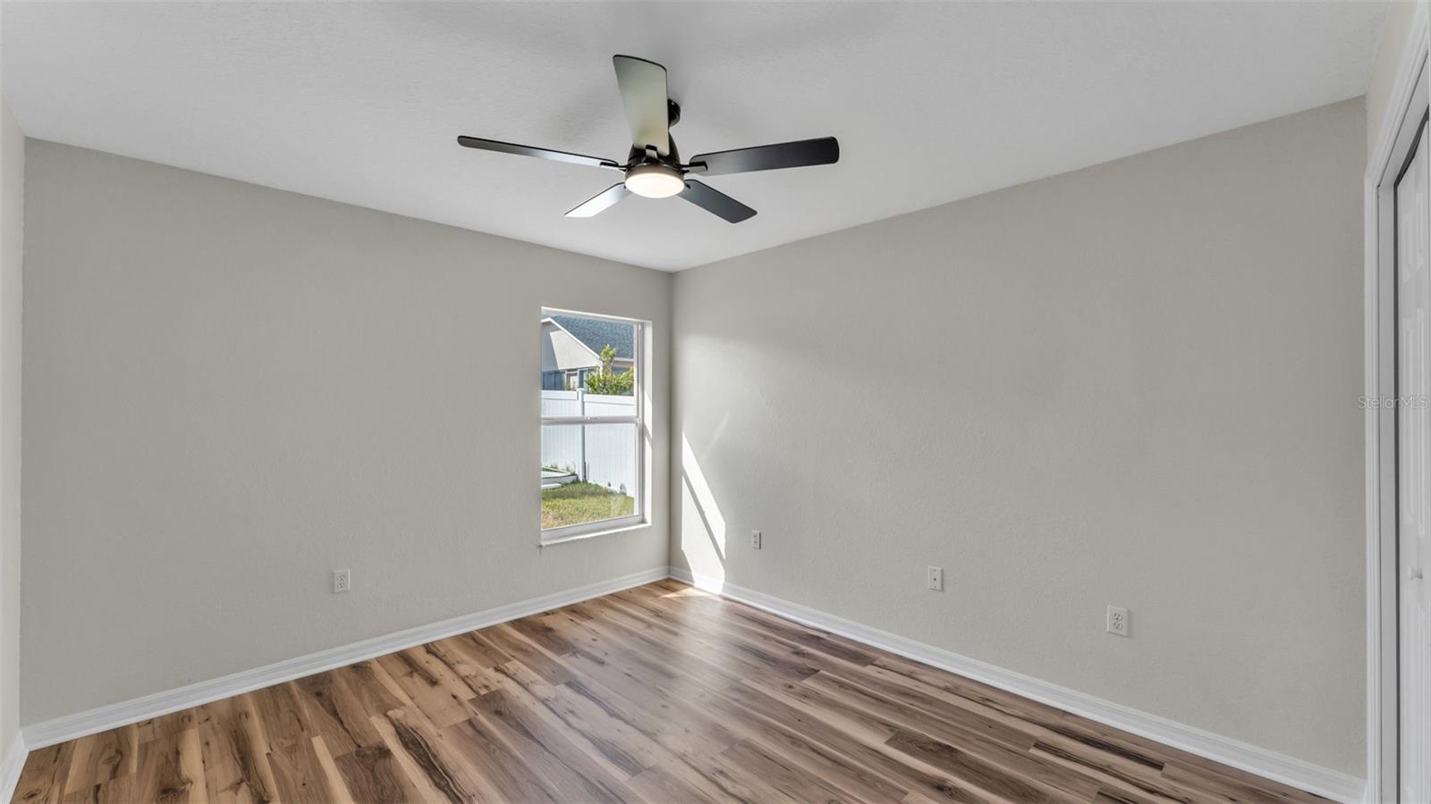 HUNTINGTON RIDGE - Residential