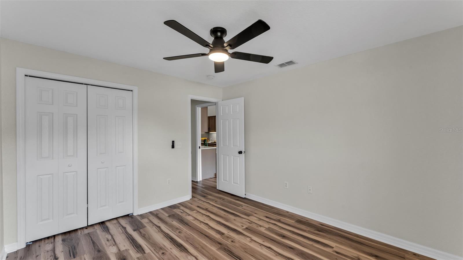 HUNTINGTON RIDGE - Residential