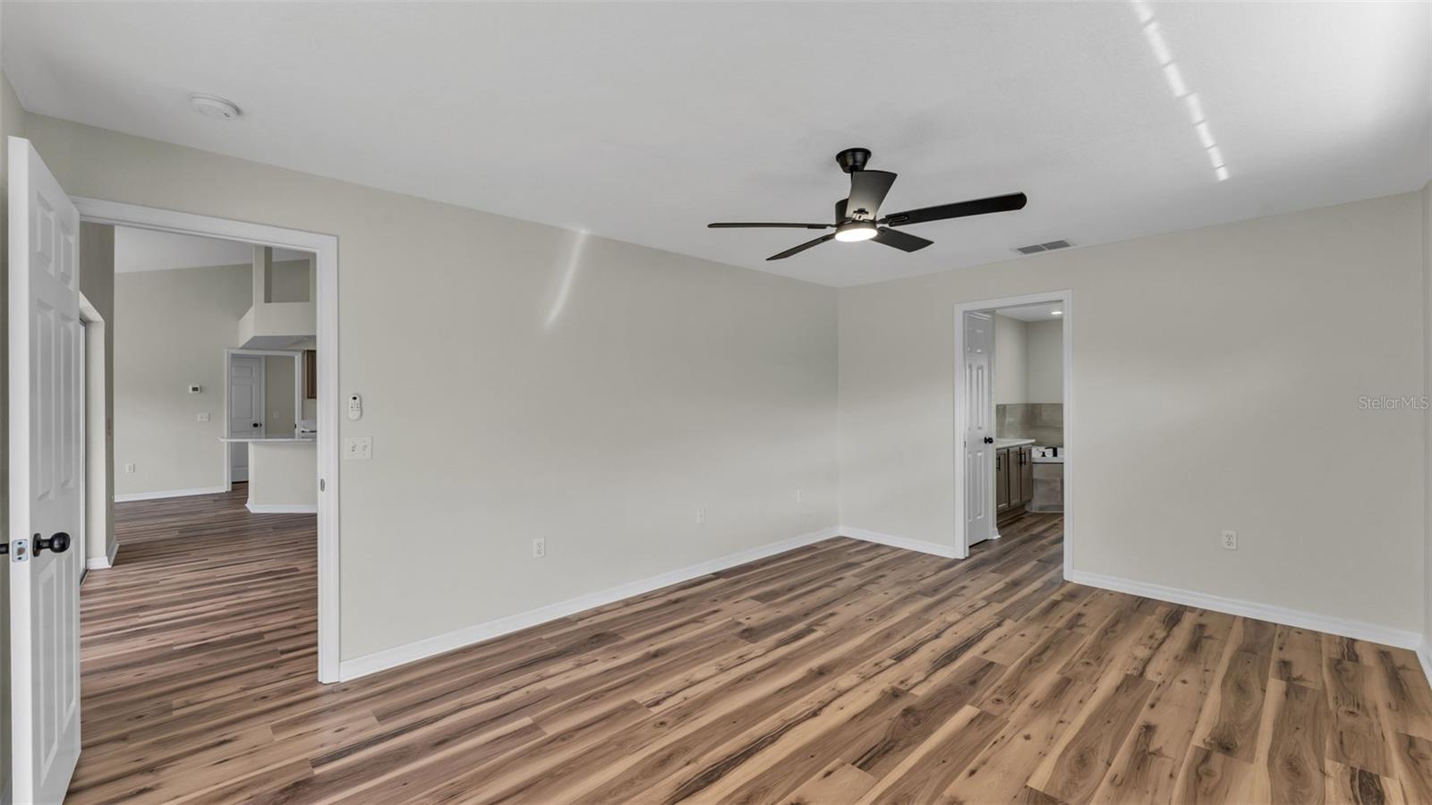 HUNTINGTON RIDGE - Residential