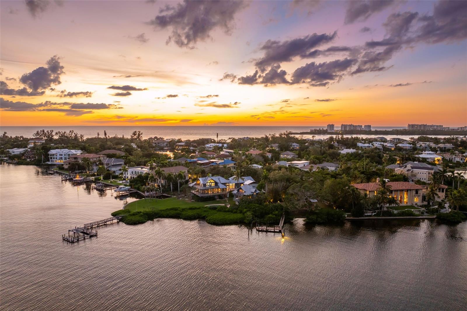 4196 ROBERTS POINT CIRCLE, SARASOTA, FL, 34242 4 4196 ROBERTS POINT CIRCLE