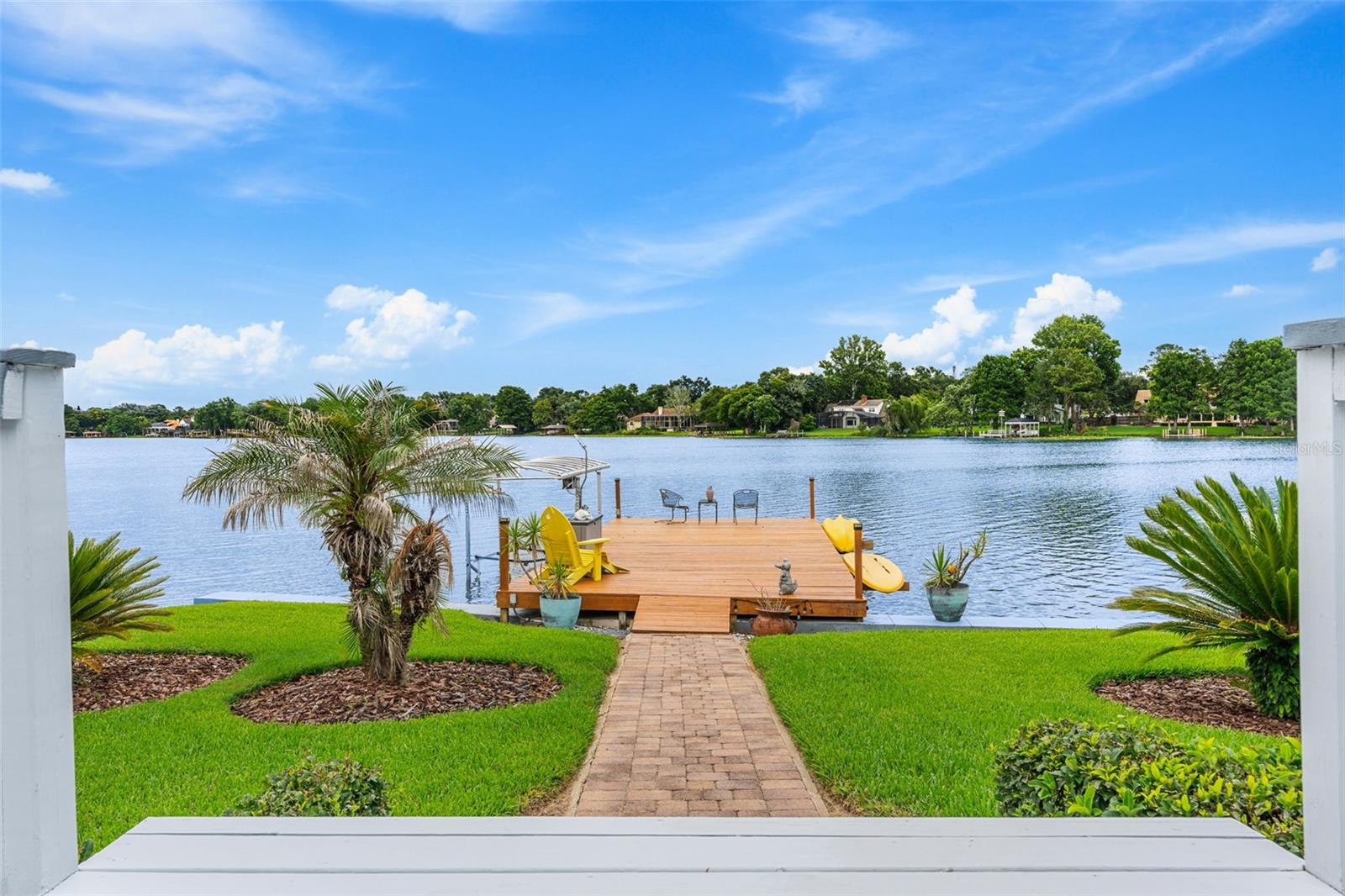 195 CEDARWOOD DRIVE