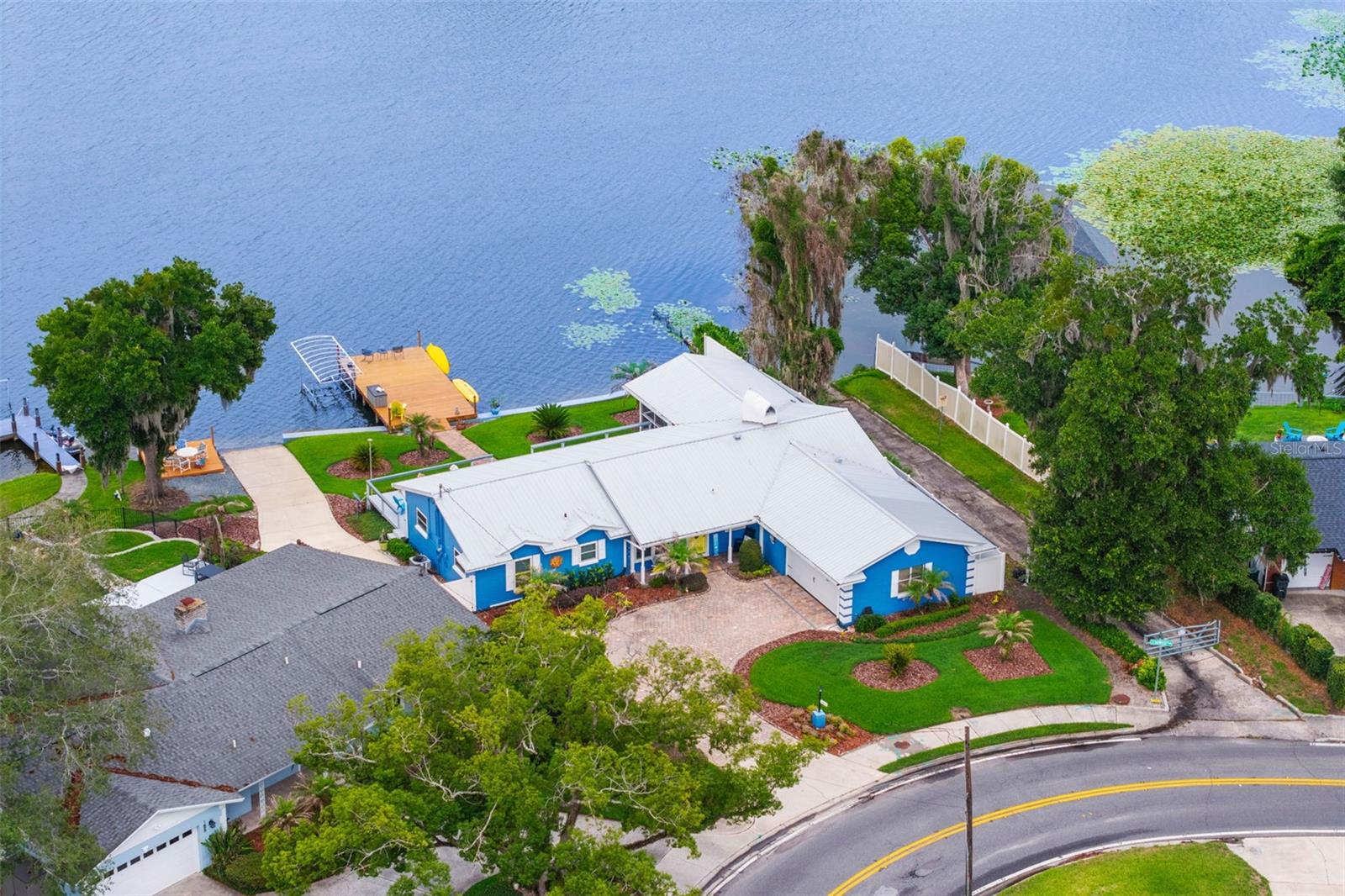 195 CEDARWOOD DRIVE