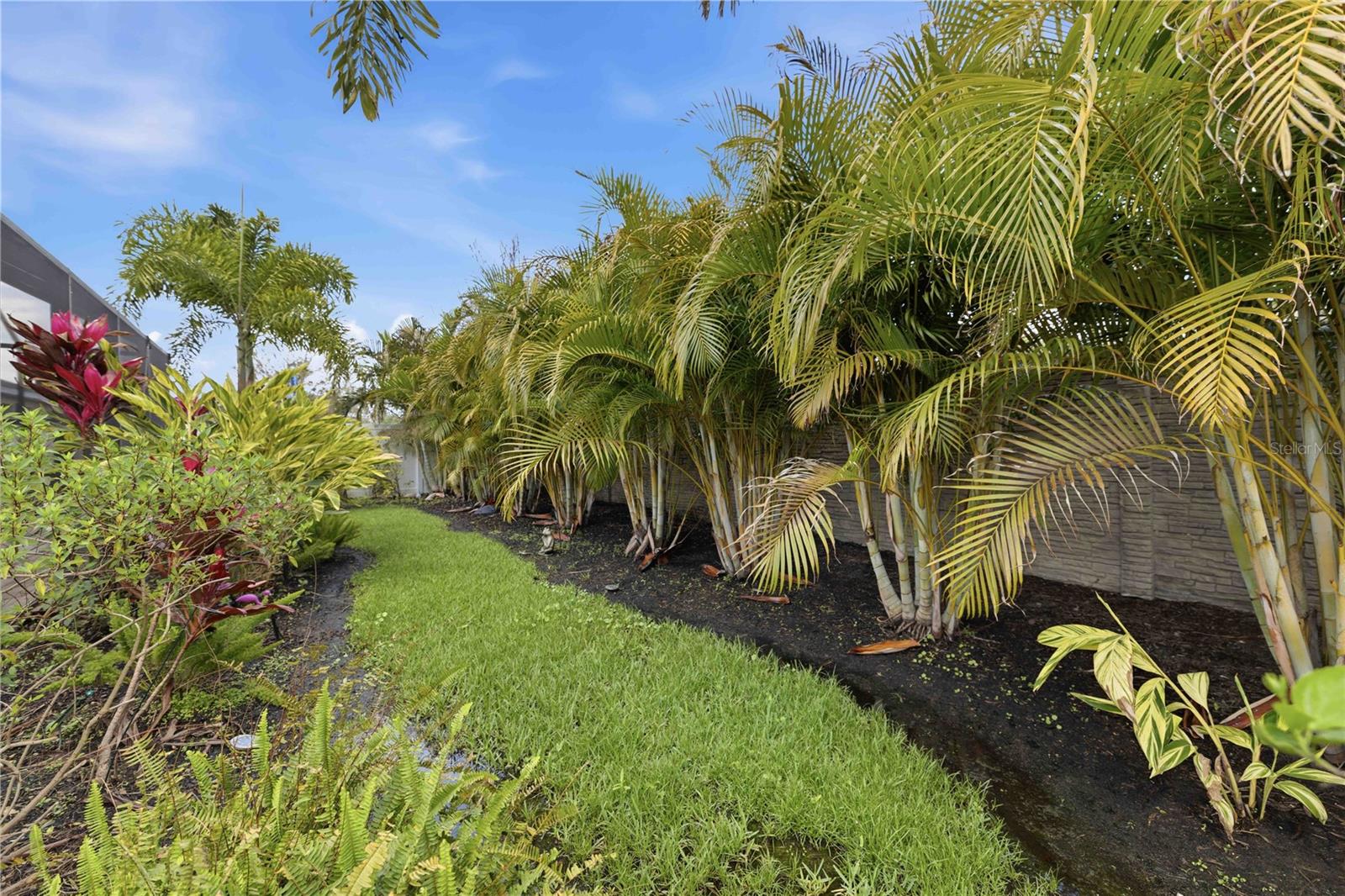 STONELEDGE - Residential