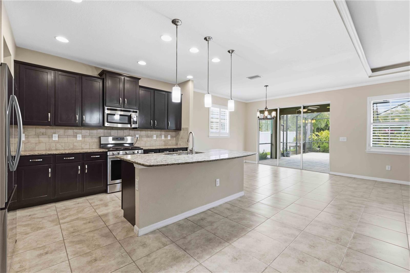 STONELEDGE - Residential