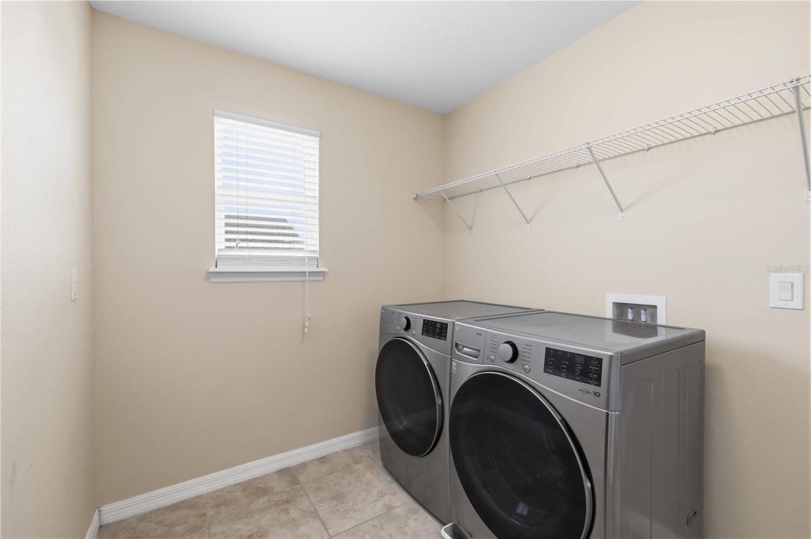 STONELEDGE - Residential