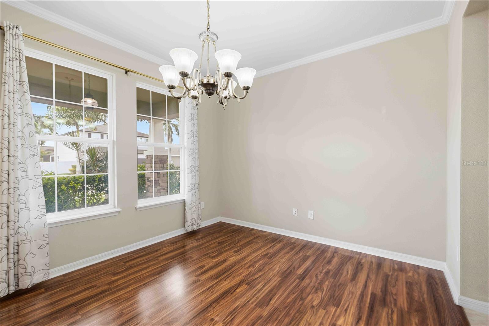 STONELEDGE - Residential