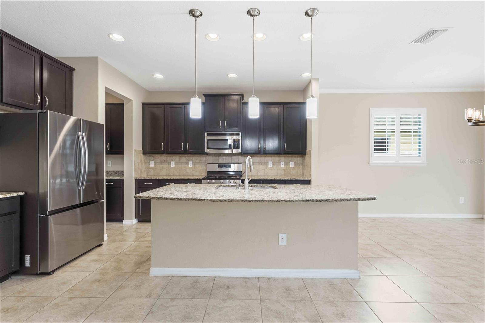 STONELEDGE - Residential