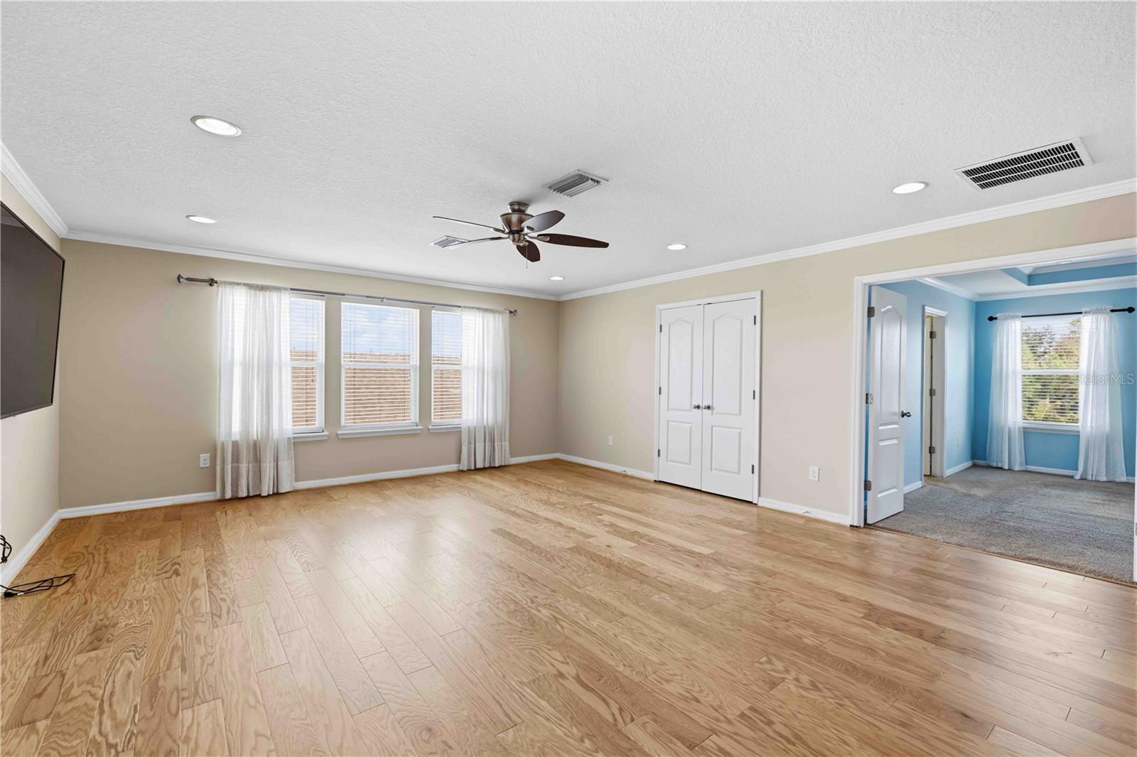 STONELEDGE - Residential