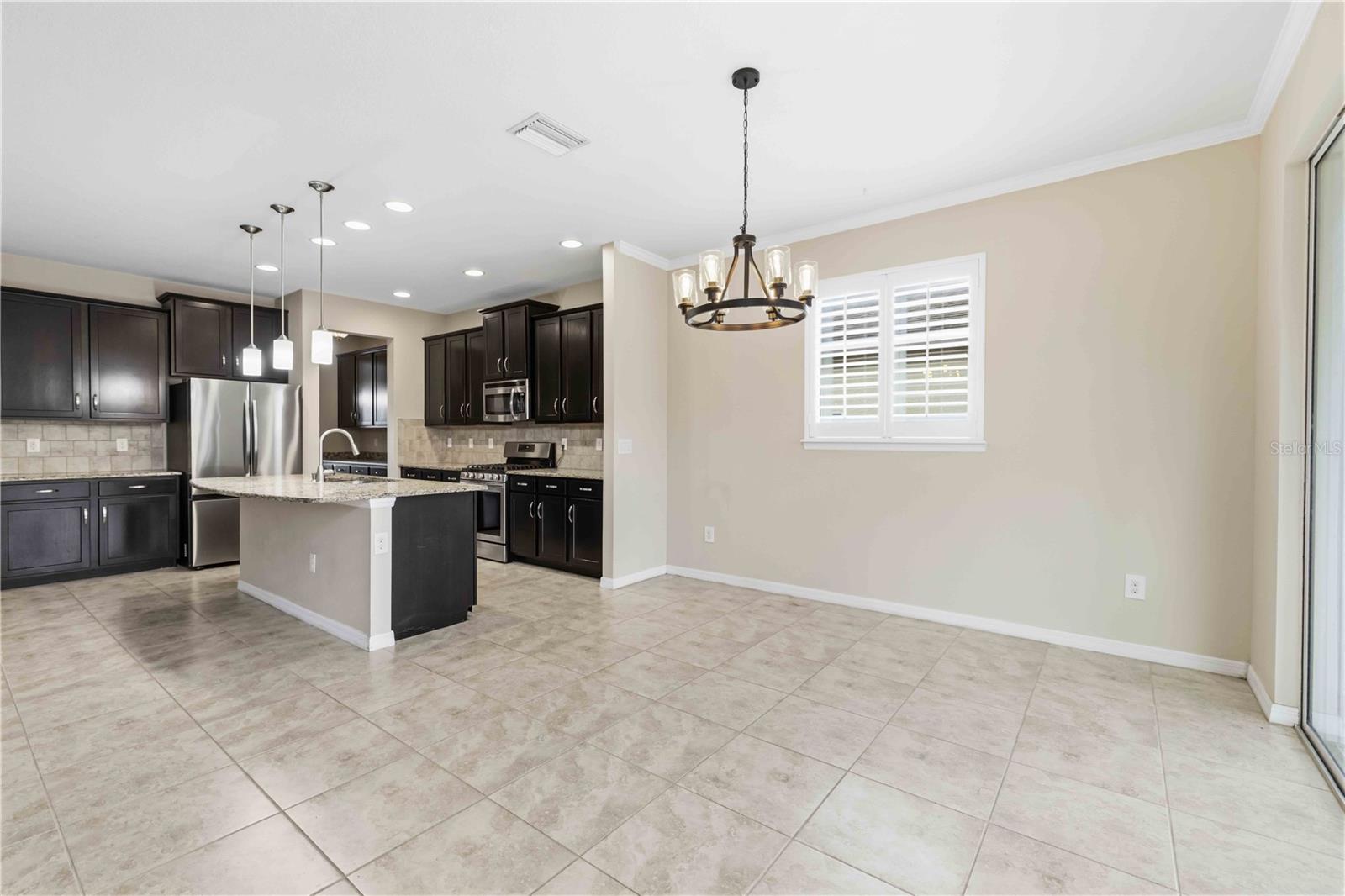 STONELEDGE - Residential