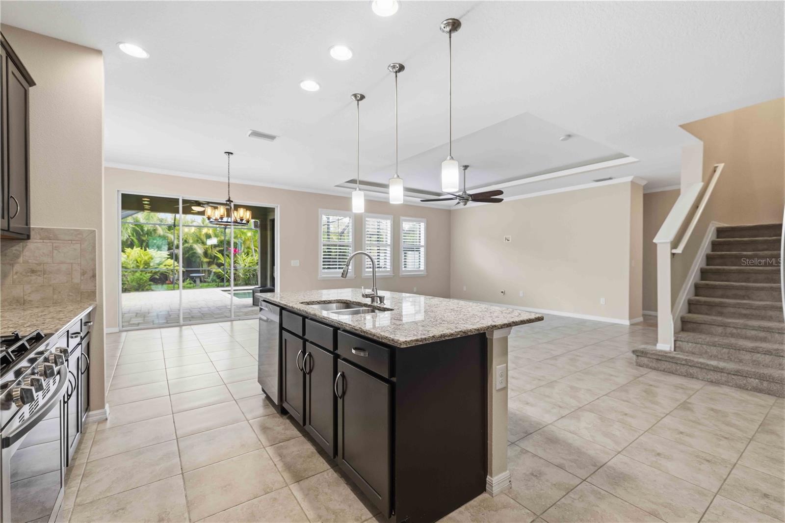 STONELEDGE - Residential