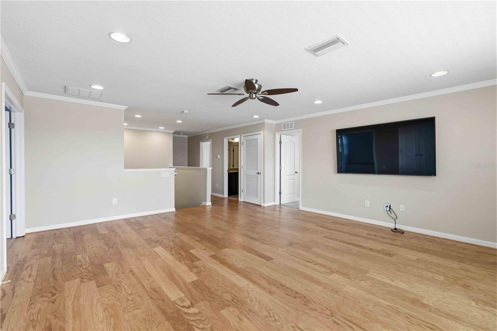 STONELEDGE - Residential