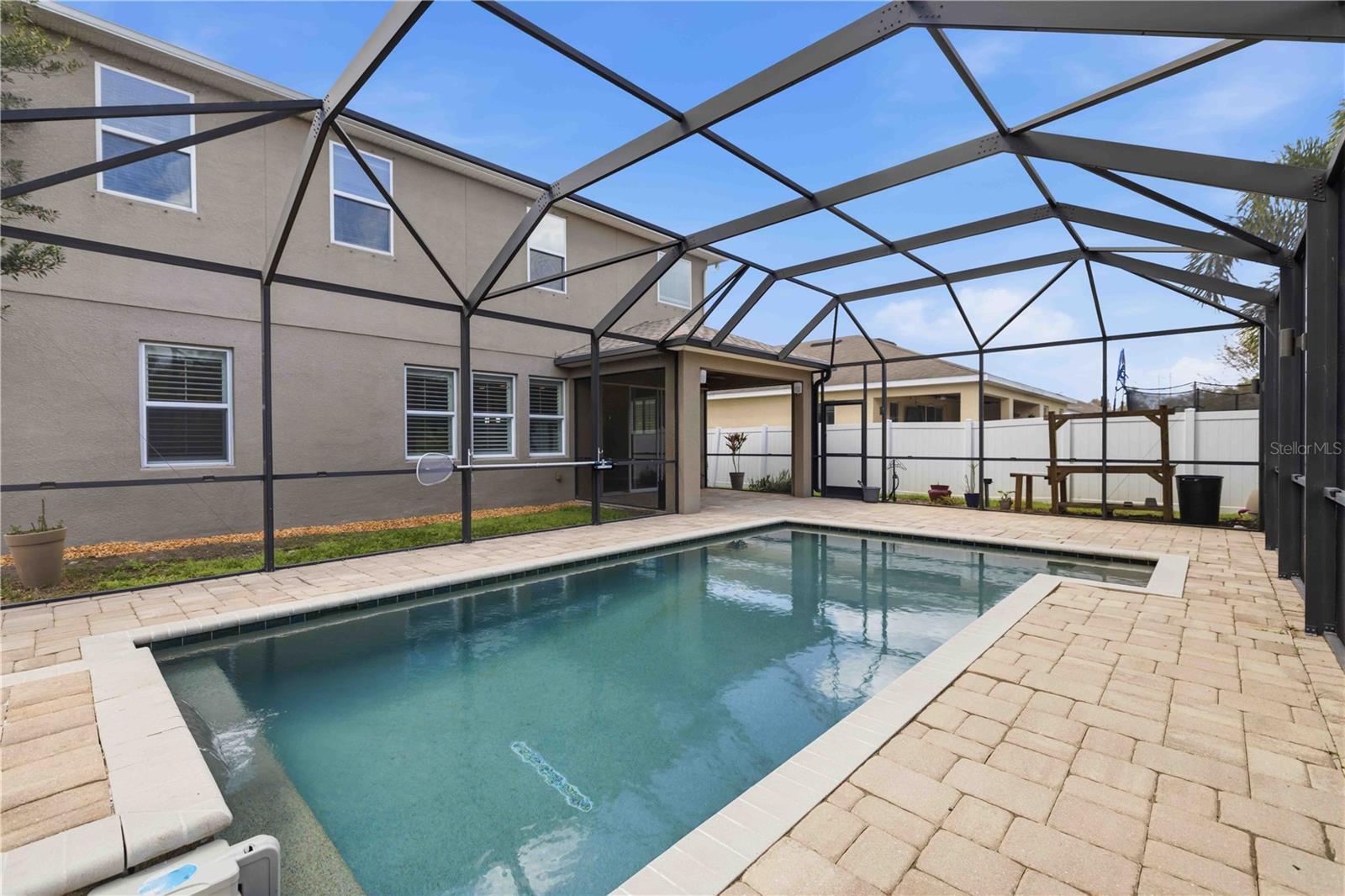 STONELEDGE - Residential