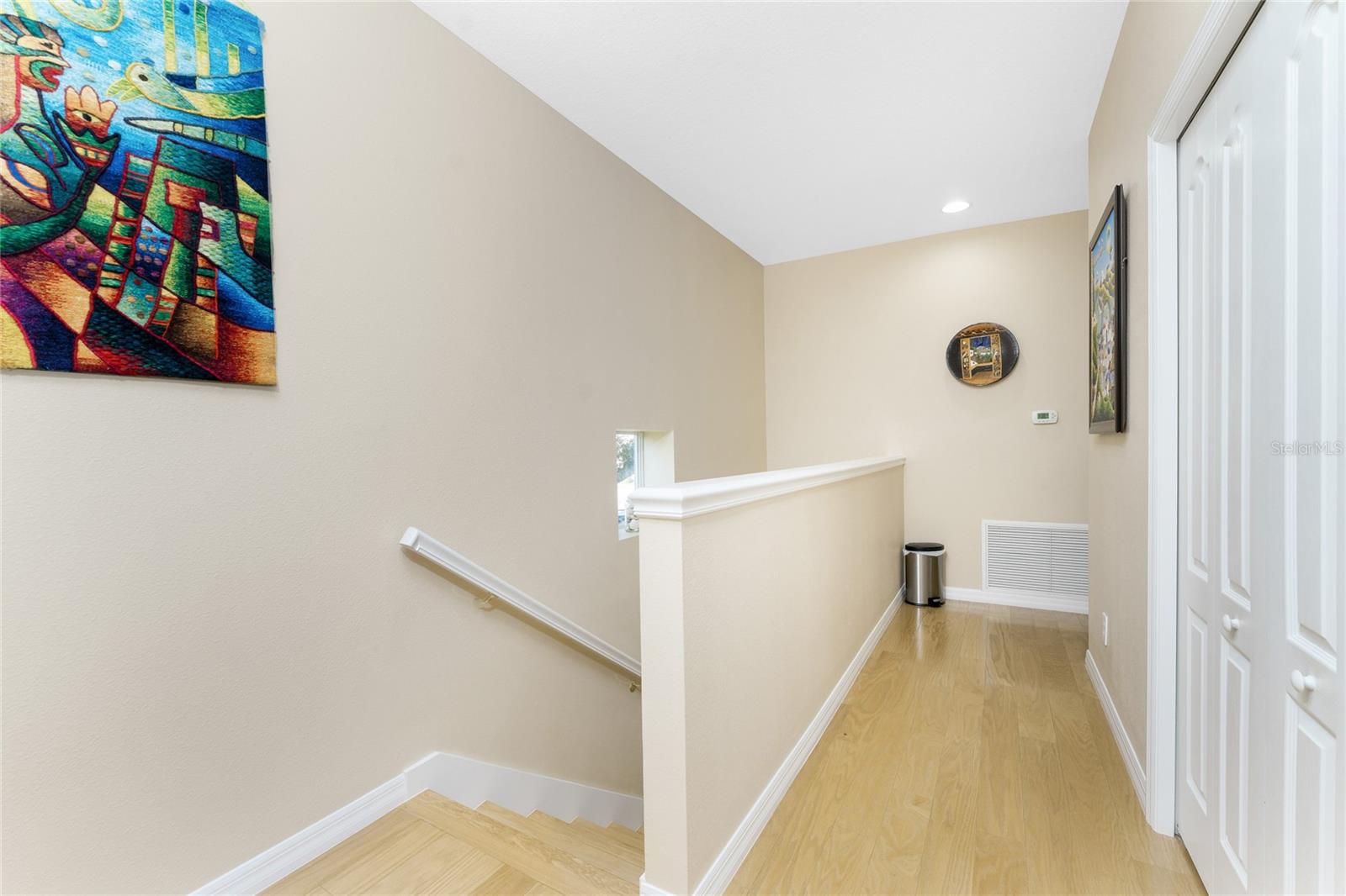 TOWNS AT LAKESIDE - Residential