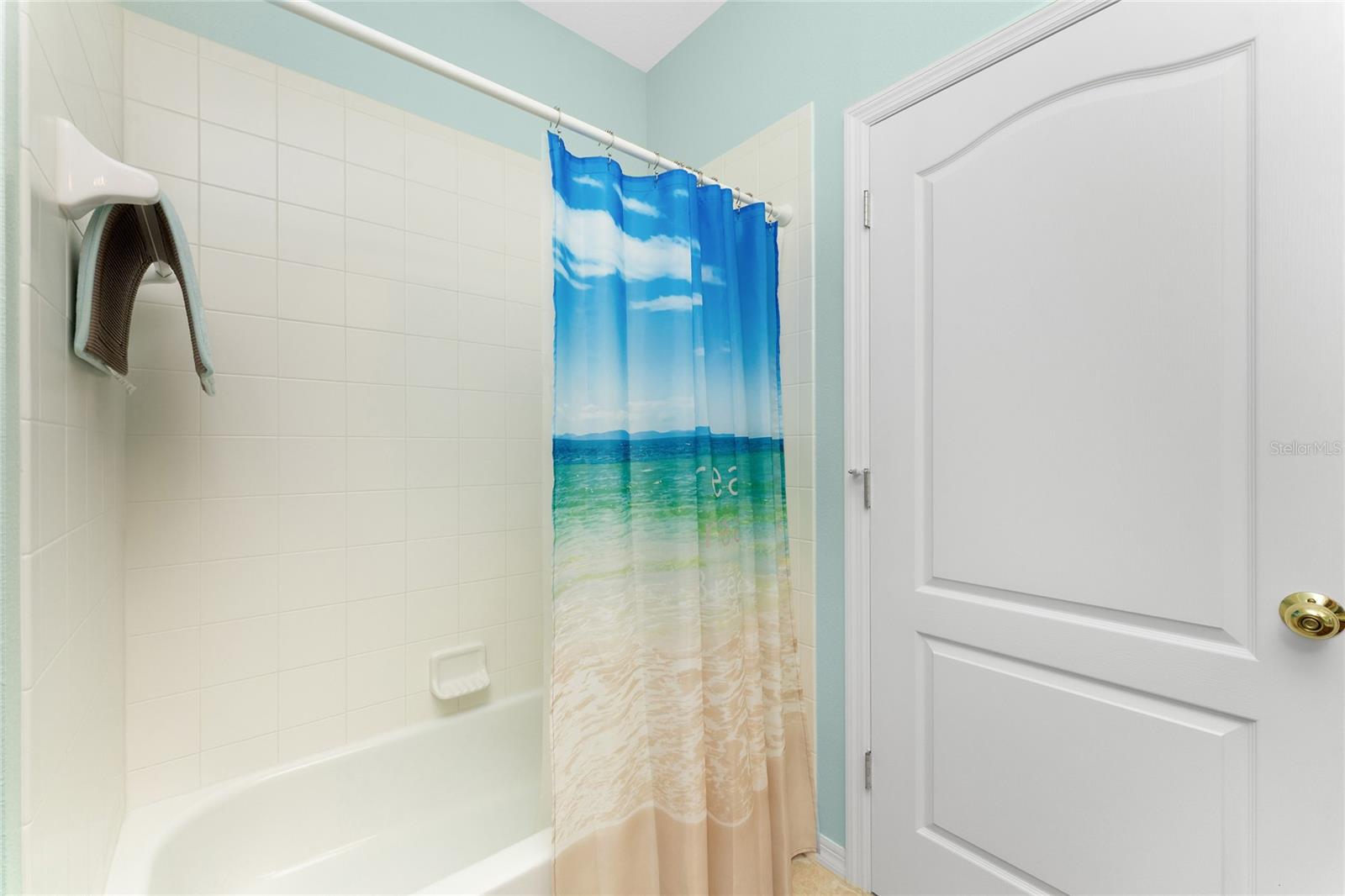 TOWNS AT LAKESIDE - Residential