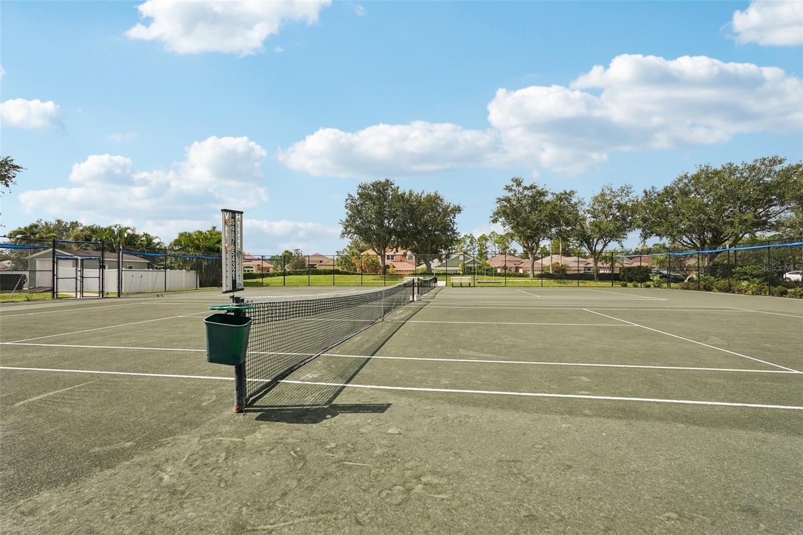 TOWNS AT LAKESIDE - Residential