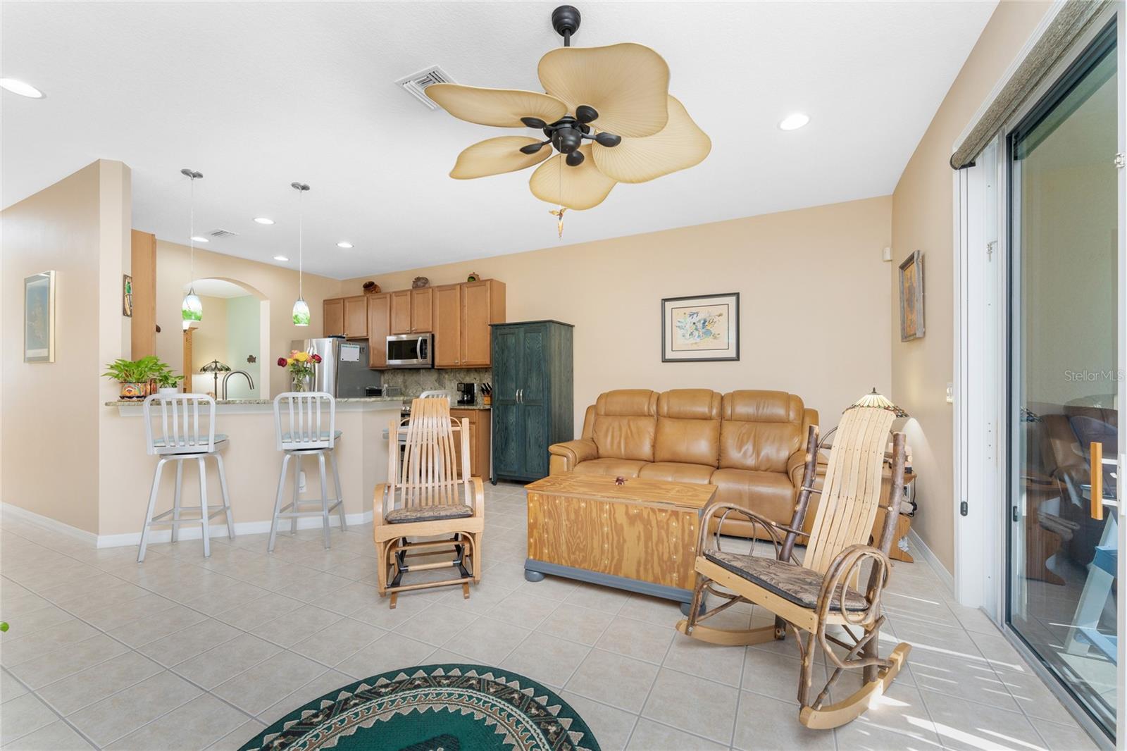 TOWNS AT LAKESIDE - Residential