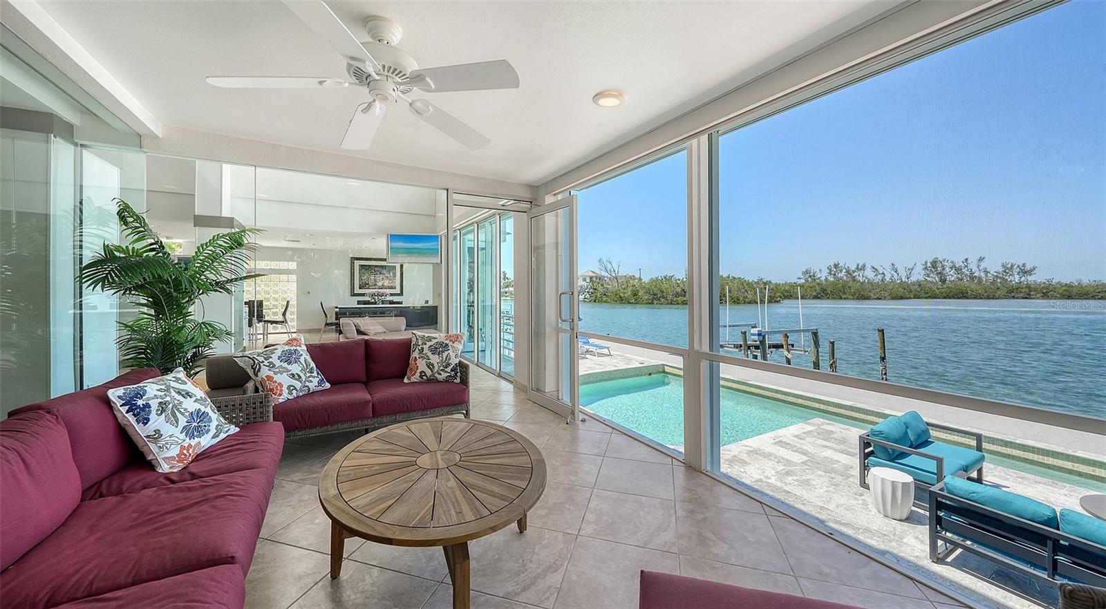 JOHN RINGLING ESTATES ST ARMANDS DIV 01 - Residential