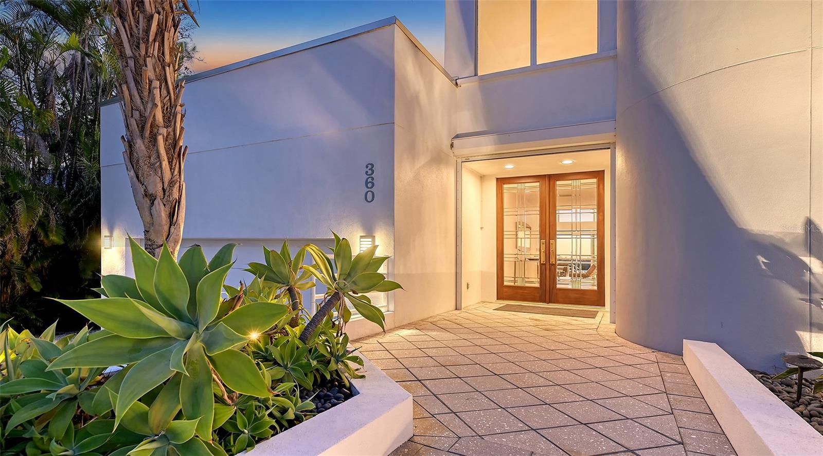 JOHN RINGLING ESTATES ST ARMANDS DIV 01 - Residential