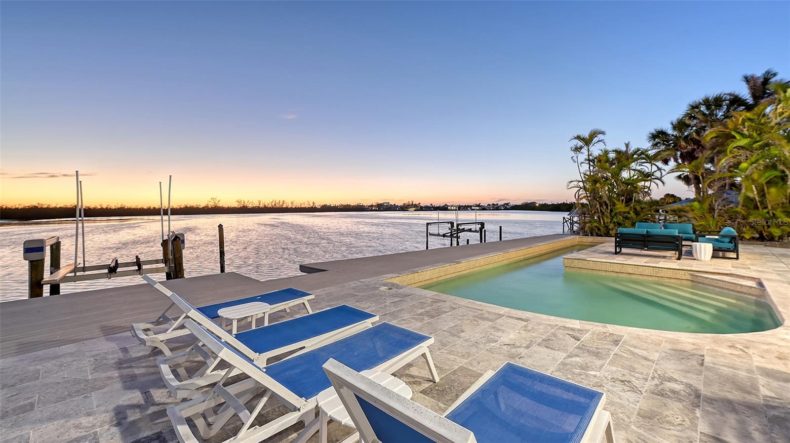 JOHN RINGLING ESTATES ST ARMANDS DIV 01 - Residential