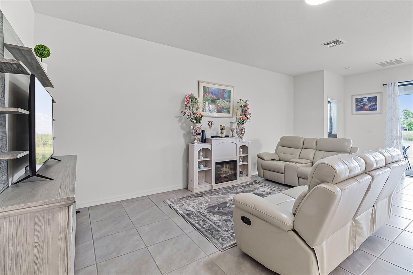 CYPRESS BAY PRESERVE - PHASE 1 - Residential