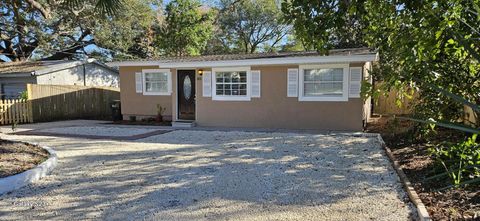 A home in LARGO