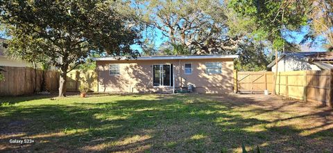 A home in LARGO