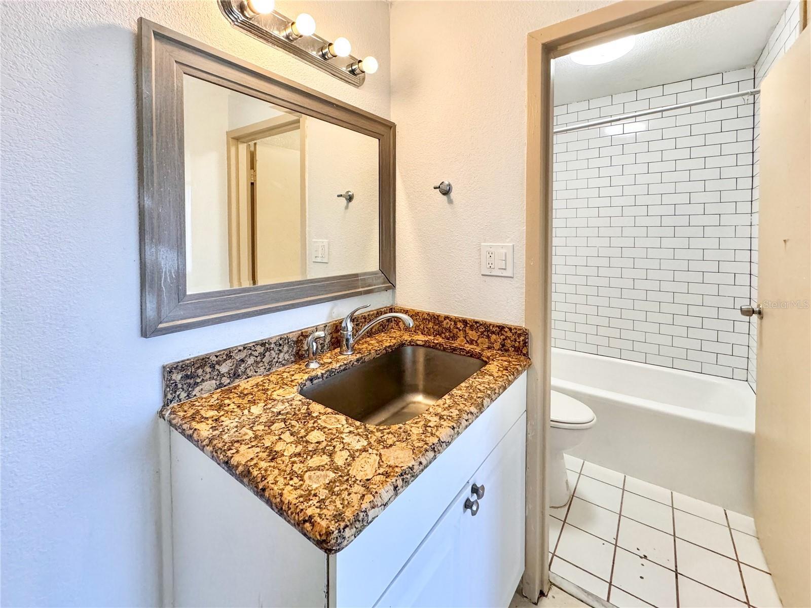 SANDLAKE COURTYARDS CONDO 5901/3515 - Residential