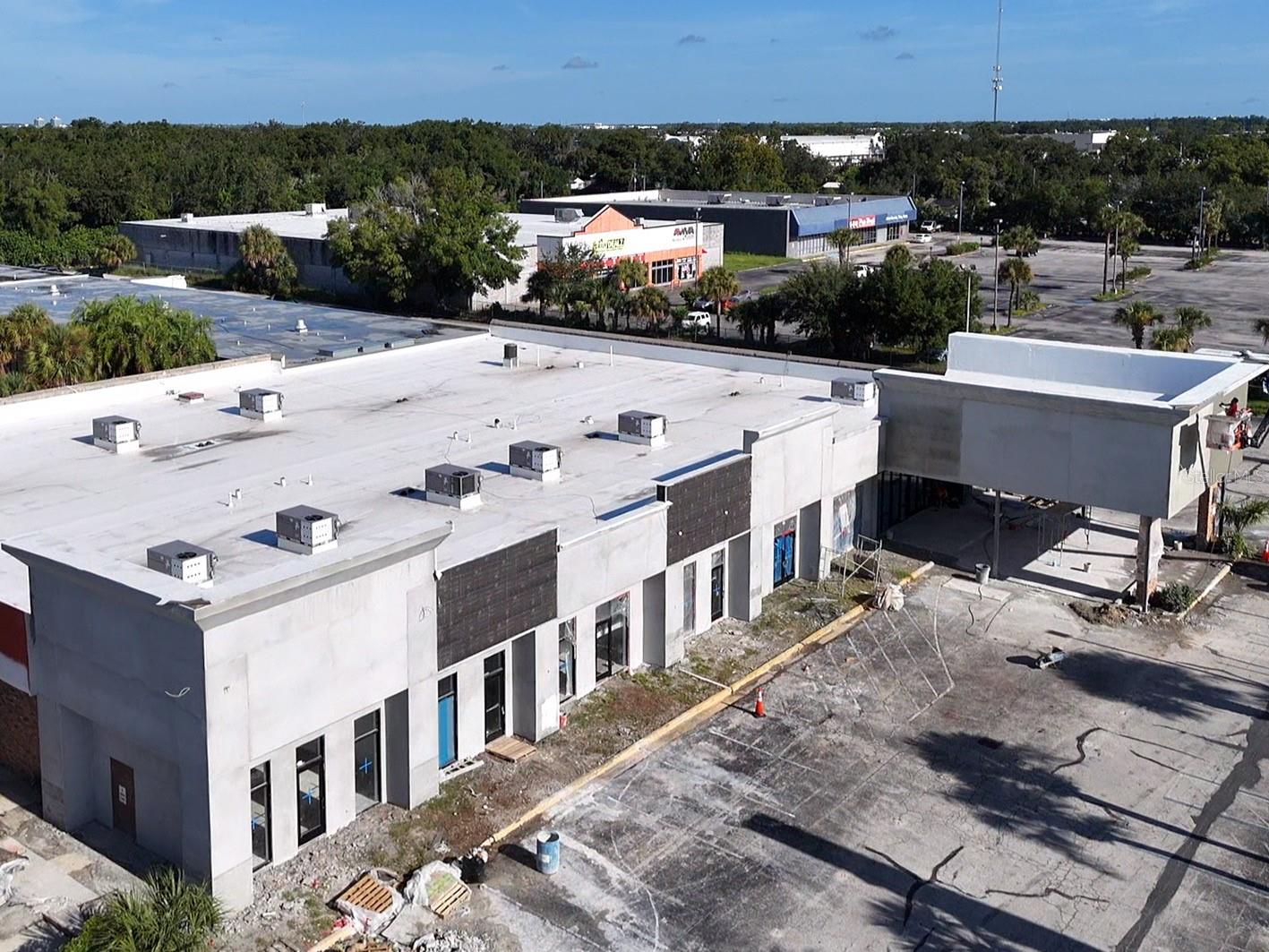 SANDLAKE COURTYARDS CONDO 5901/3515 - Residential