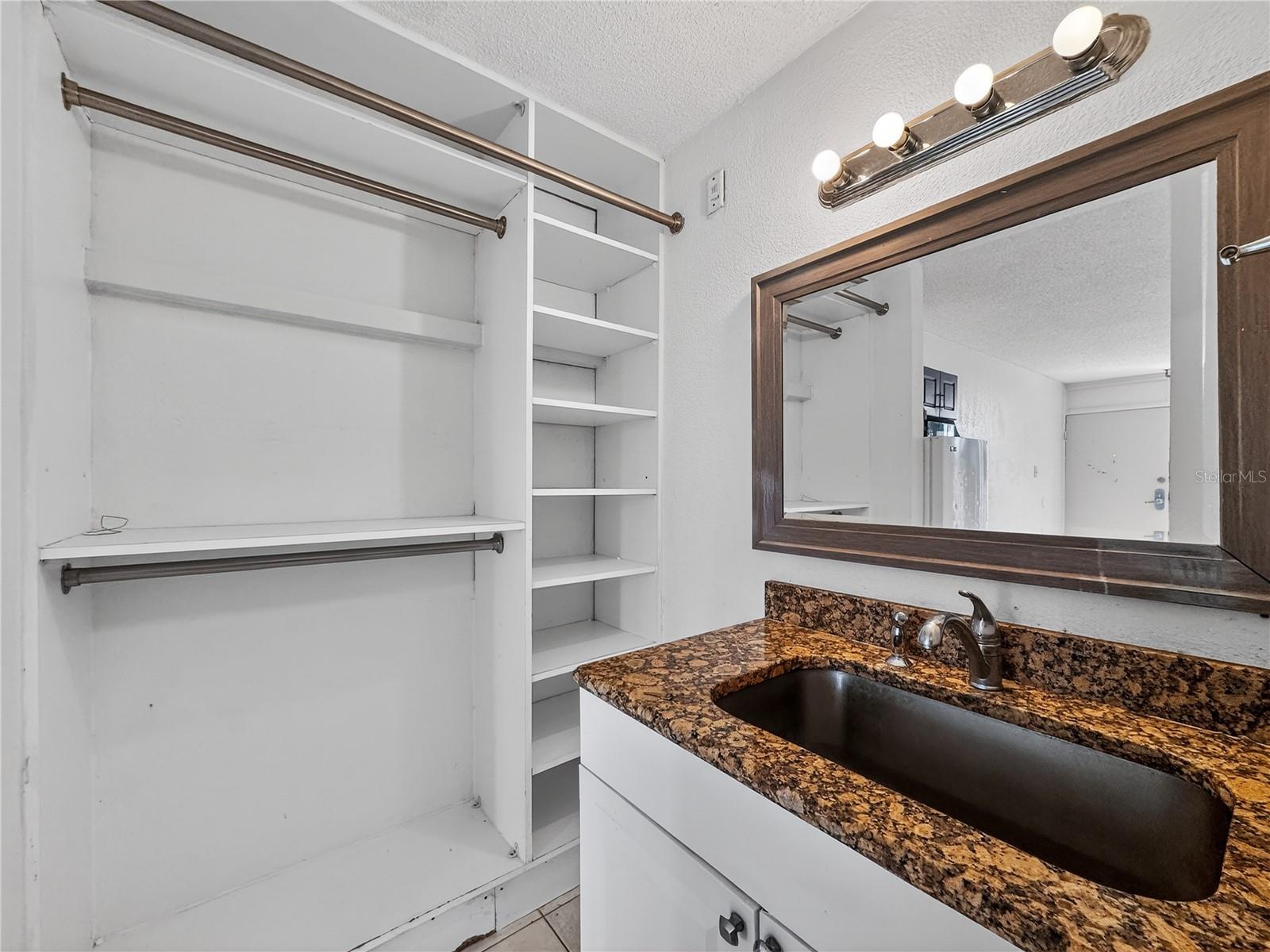 SANDLAKE COURTYARDS CONDO 5901/3515 - Residential