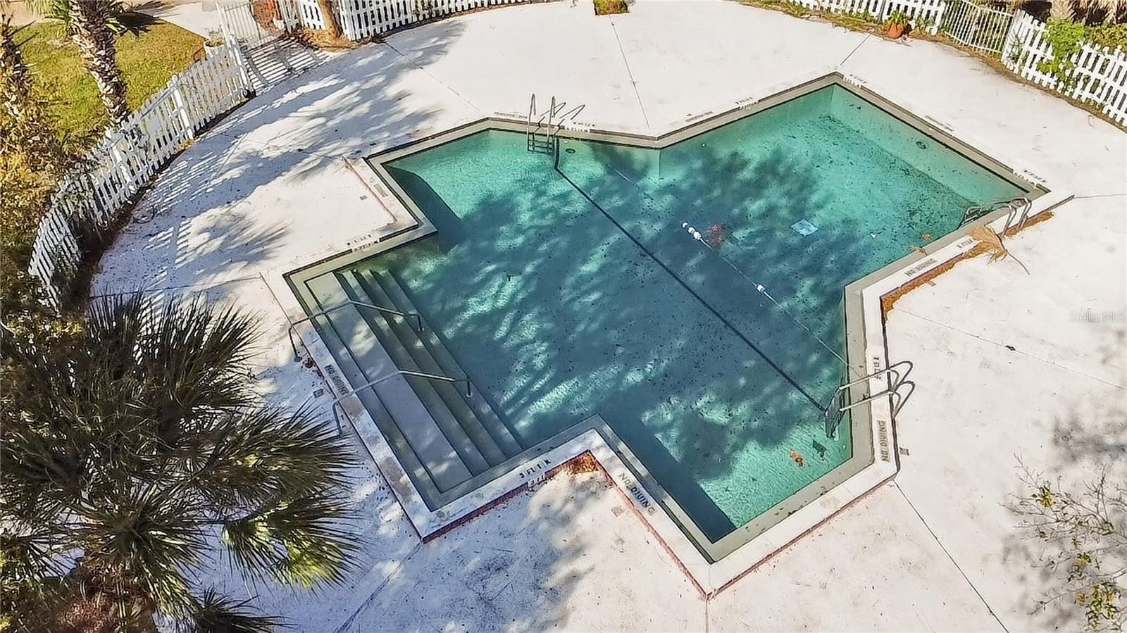 SANDLAKE COURTYARDS CONDO 5901/3515 - Residential