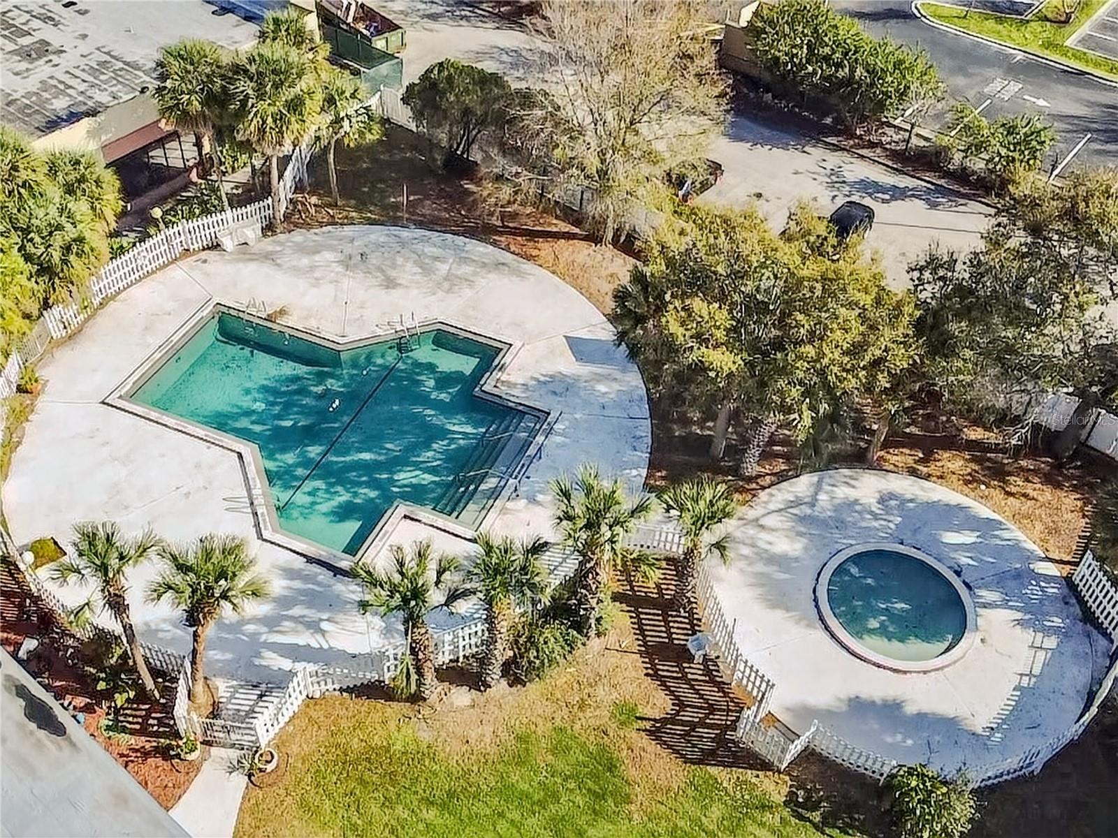 SANDLAKE COURTYARDS CONDO 5901/3515 - Residential