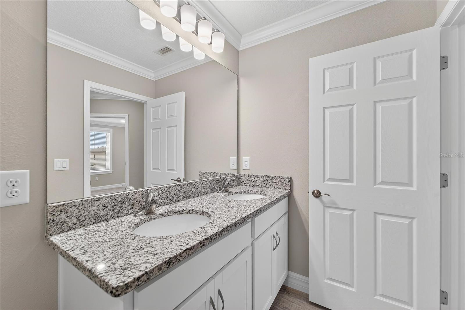 TREVESTA PH IIIC & IIID - Residential Lease