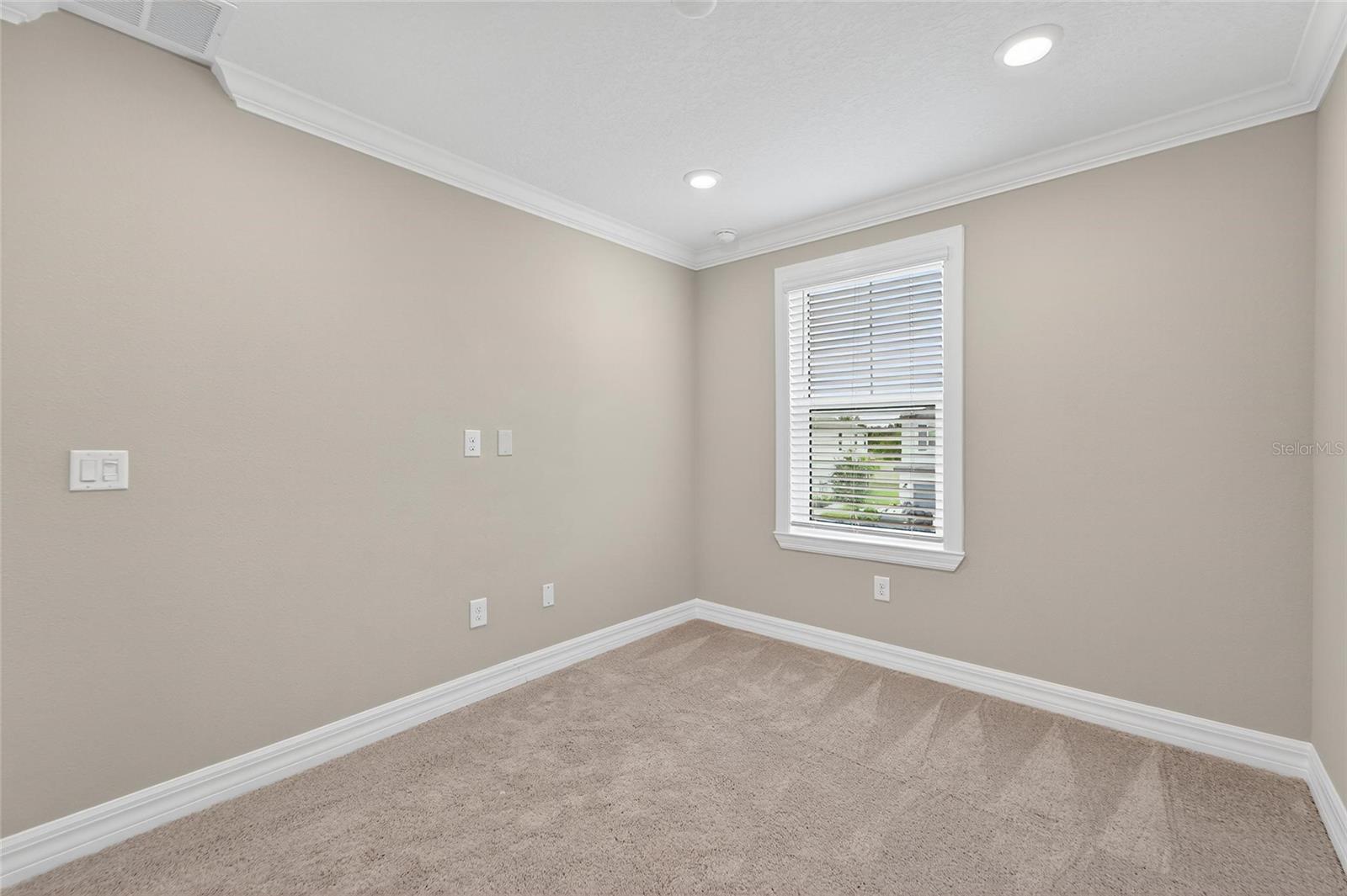 TREVESTA PH IIIC & IIID - Residential Lease