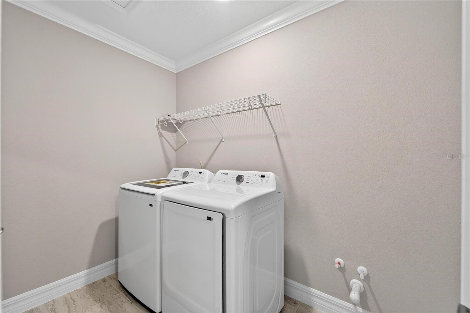 TREVESTA PH IIIC & IIID - Residential Lease