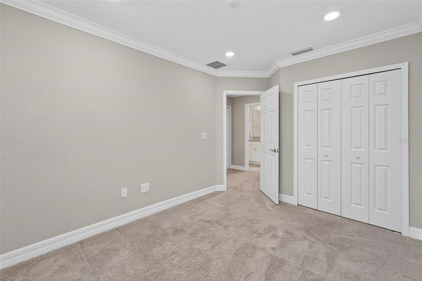 TREVESTA PH IIIC & IIID - Residential Lease