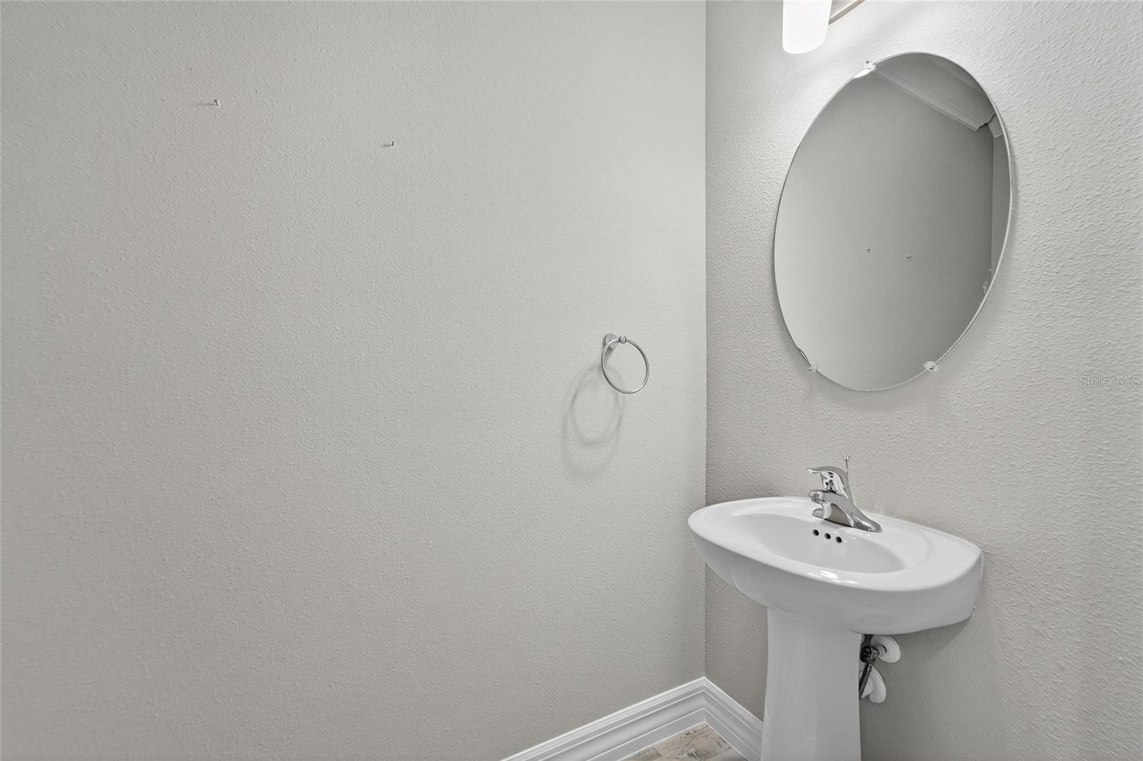 TREVESTA PH IIIC & IIID - Residential Lease