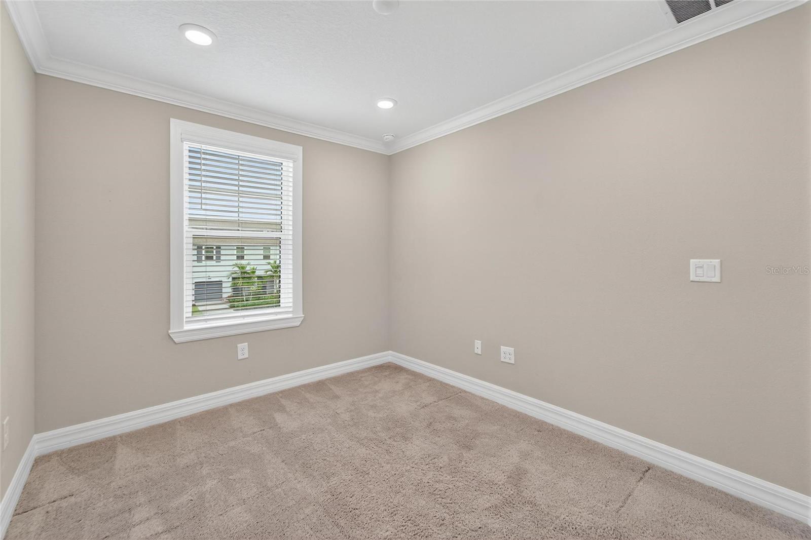 TREVESTA PH IIIC & IIID - Residential Lease