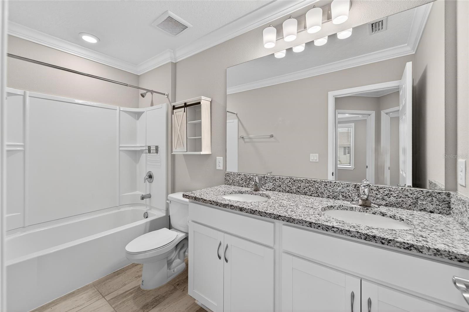 TREVESTA PH IIIC & IIID - Residential Lease