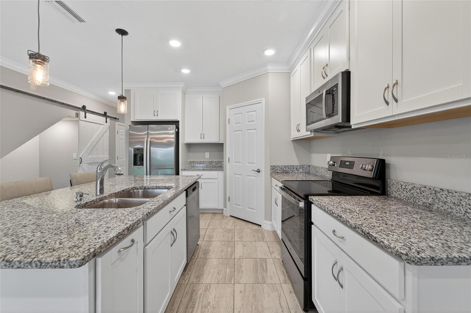 TREVESTA PH IIIC & IIID - Residential Lease