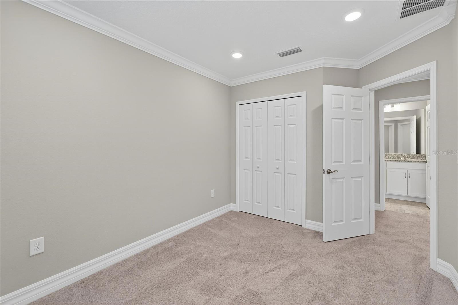 TREVESTA PH IIIC & IIID - Residential Lease