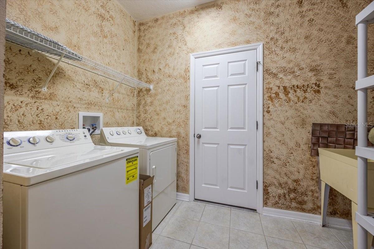 NORTH SHORE/LK HART PRCL 06 - Residential