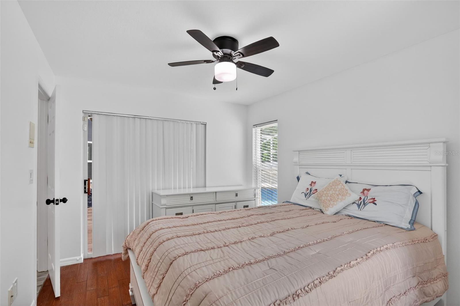 HAMMOCK POINTE - Residential