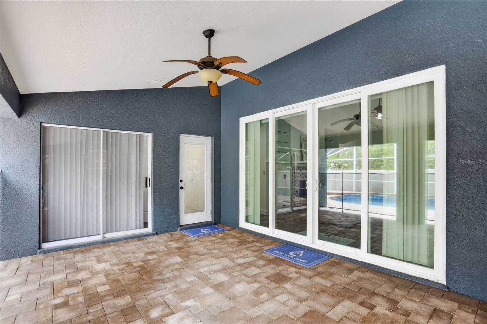 HAMMOCK POINTE - Residential