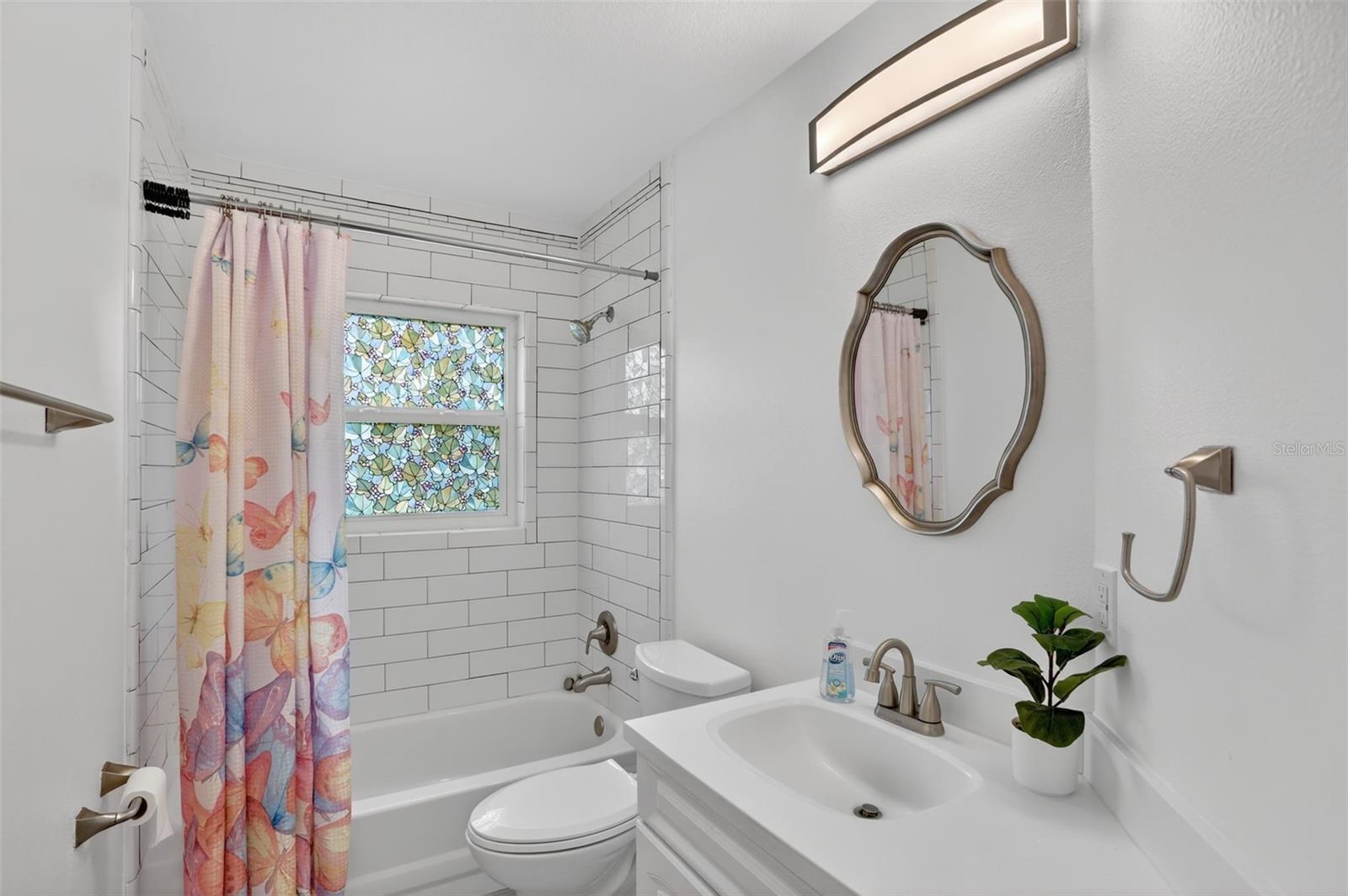 HAMMOCK POINTE - Residential