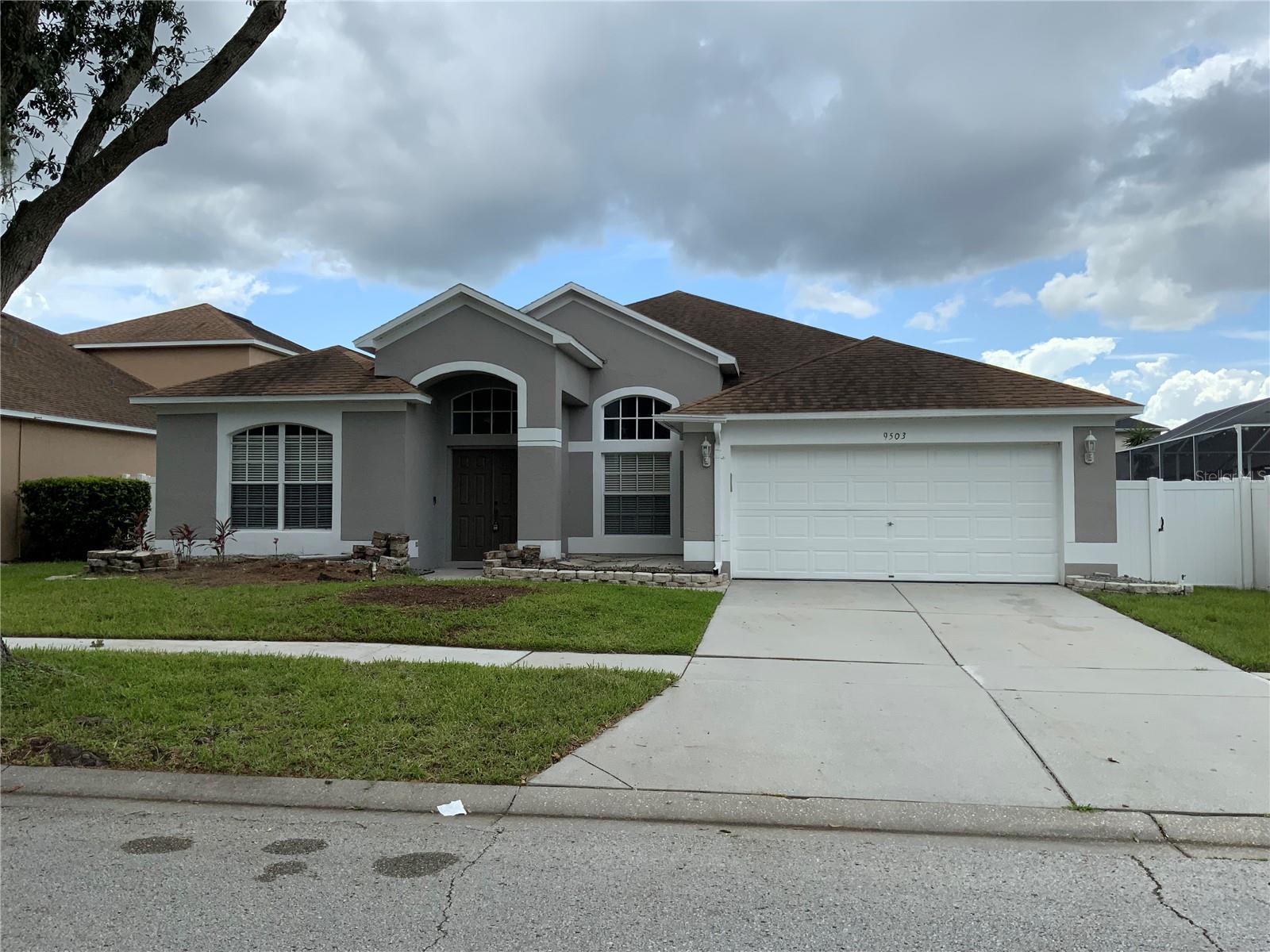 Water View Home with Solar Panels along with Hybrid Hot Water Heater = Low Electric Bills. 4-bedrooms, 3-full bathrooms, one story, covered screen lanai. The property is conveniently located near to I-75 and 301, offering easy access to shopping, restaurants and other amenities. Tennant has to get his own Insurance or Tenant Insurance.
