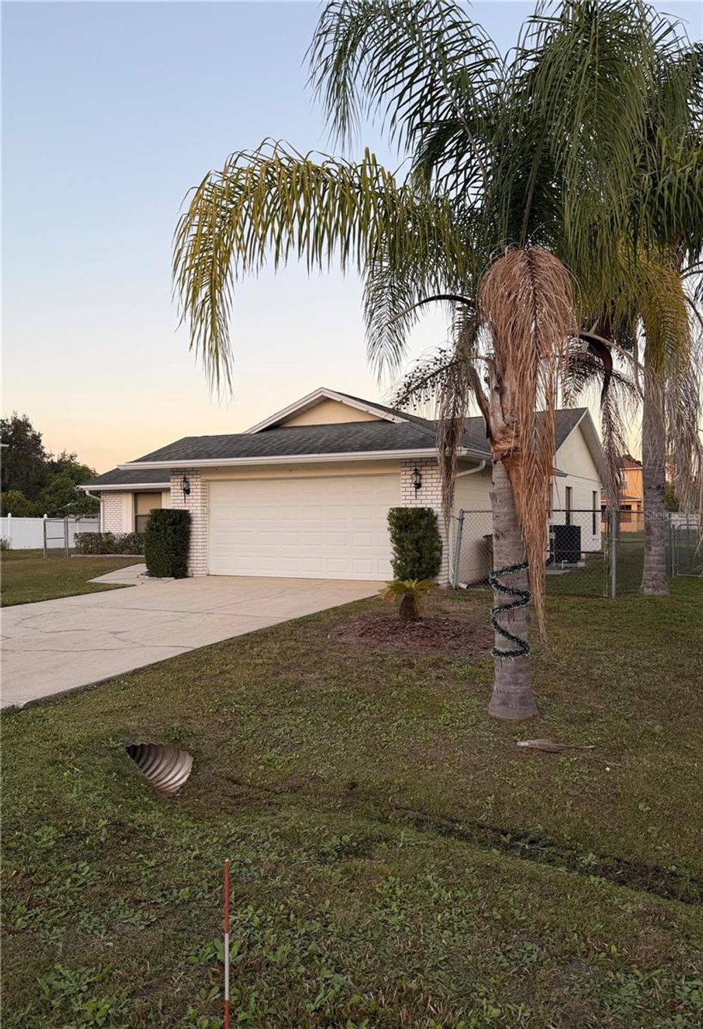 Photo of 611 Cotulla Drive, Kissimmee, FL 34758 (MLS # O6358207)