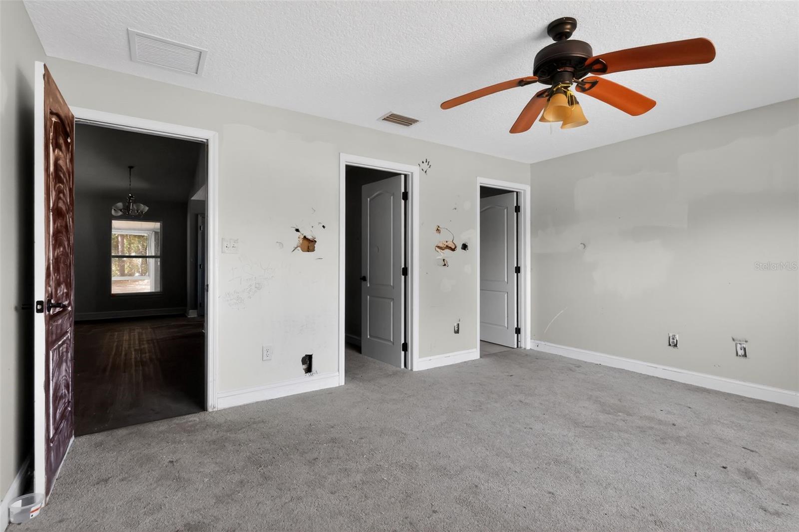 MICHIGAN ACRES - Residential