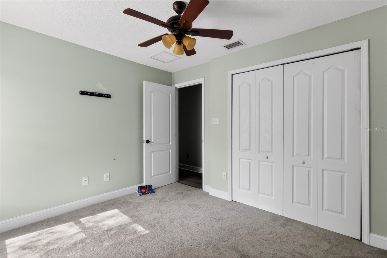 MICHIGAN ACRES - Residential