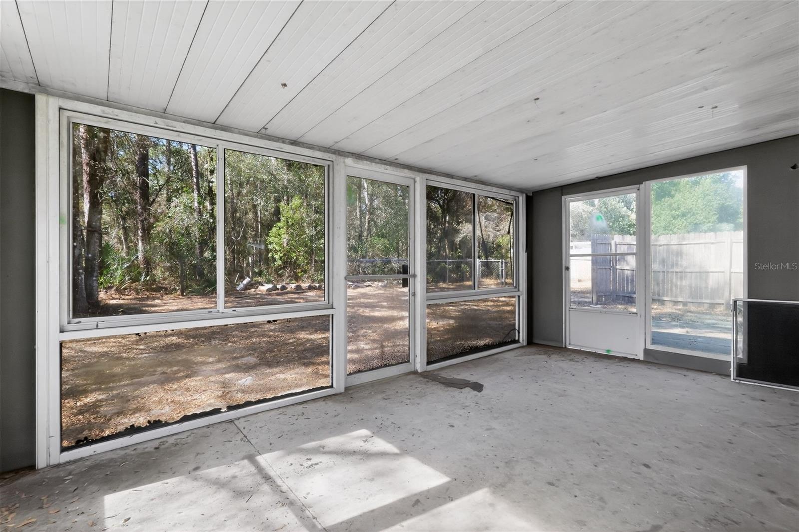 MICHIGAN ACRES - Residential