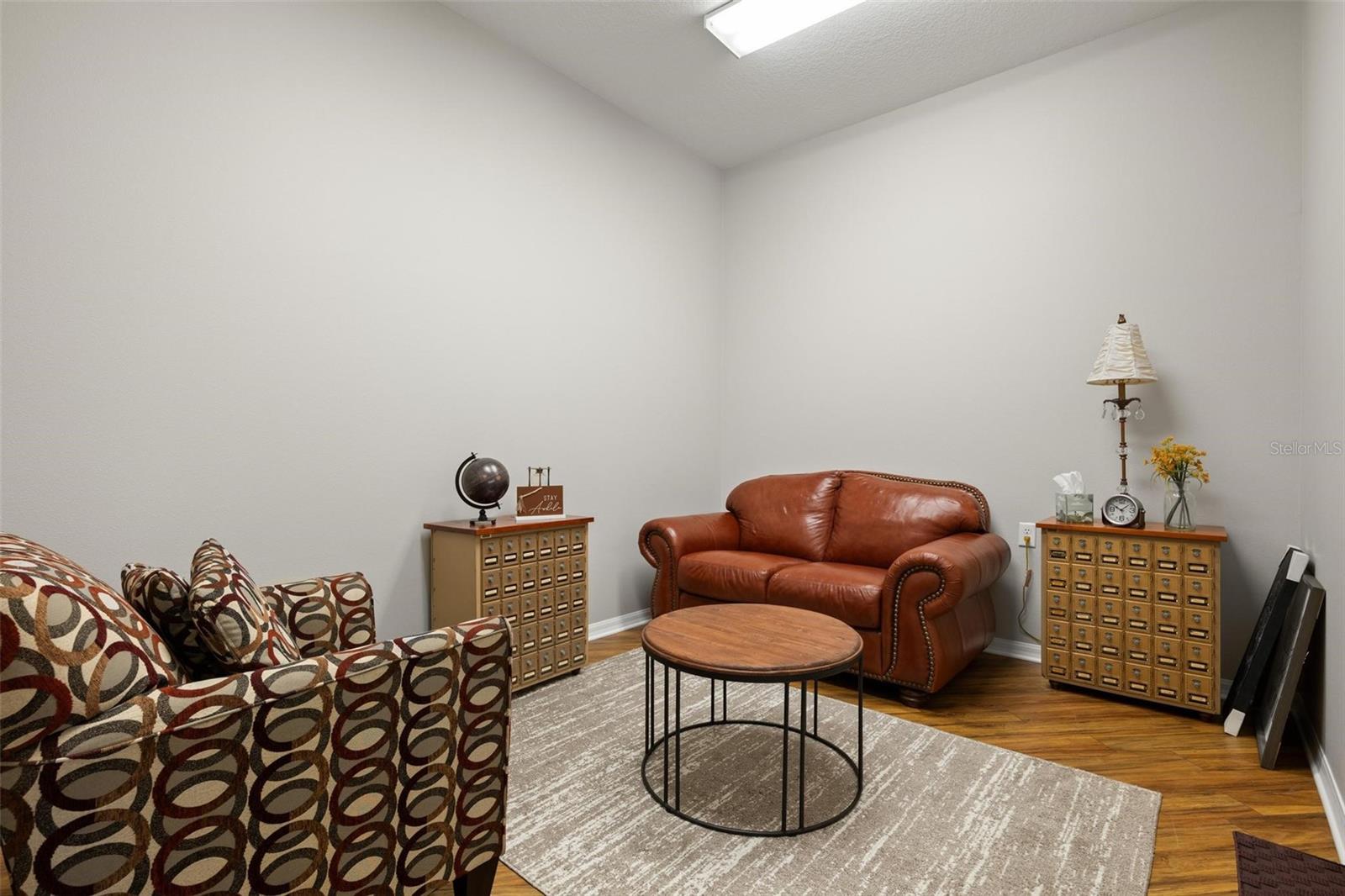 BALLANTRAE PROFESSIONAL - Commercial Sale